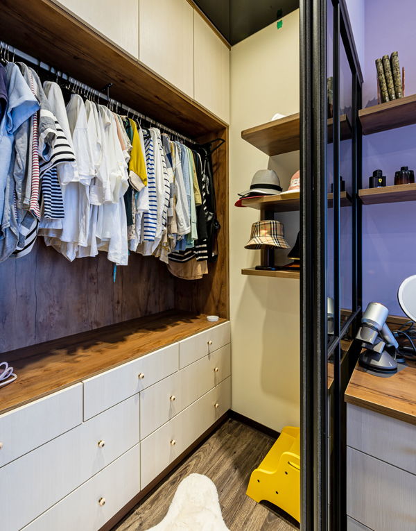 Interior design of the apartment in British style - Interior Design Ideas